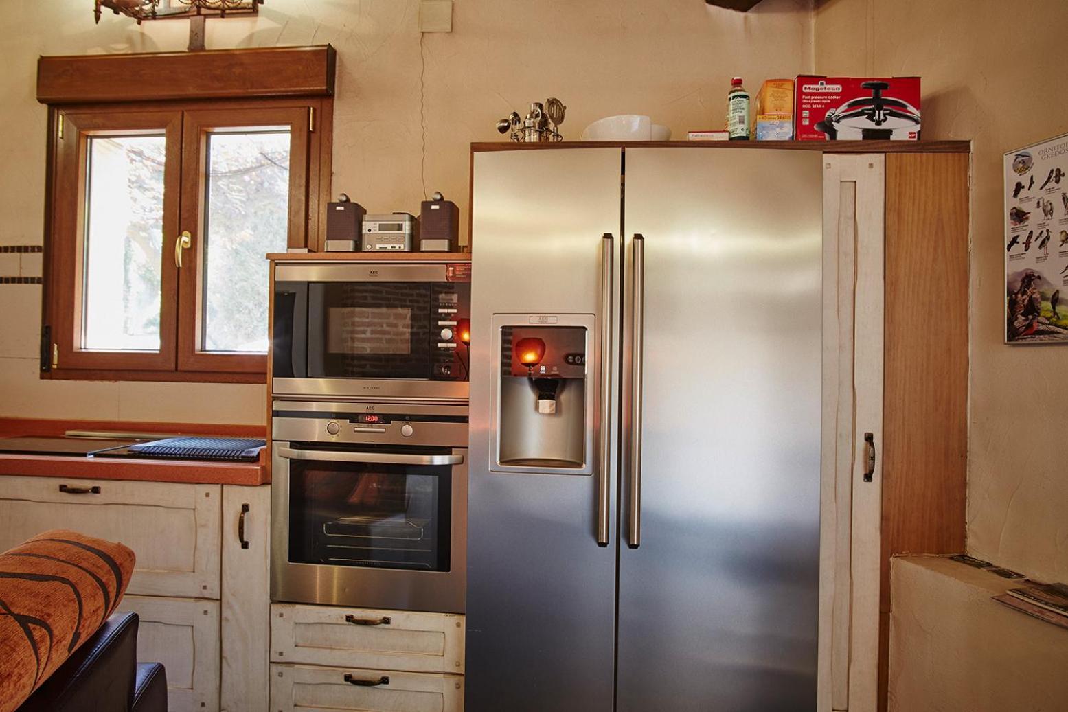 הוילה Ávila Casa De Cucu Navaluenga מראה חיצוני תמונה