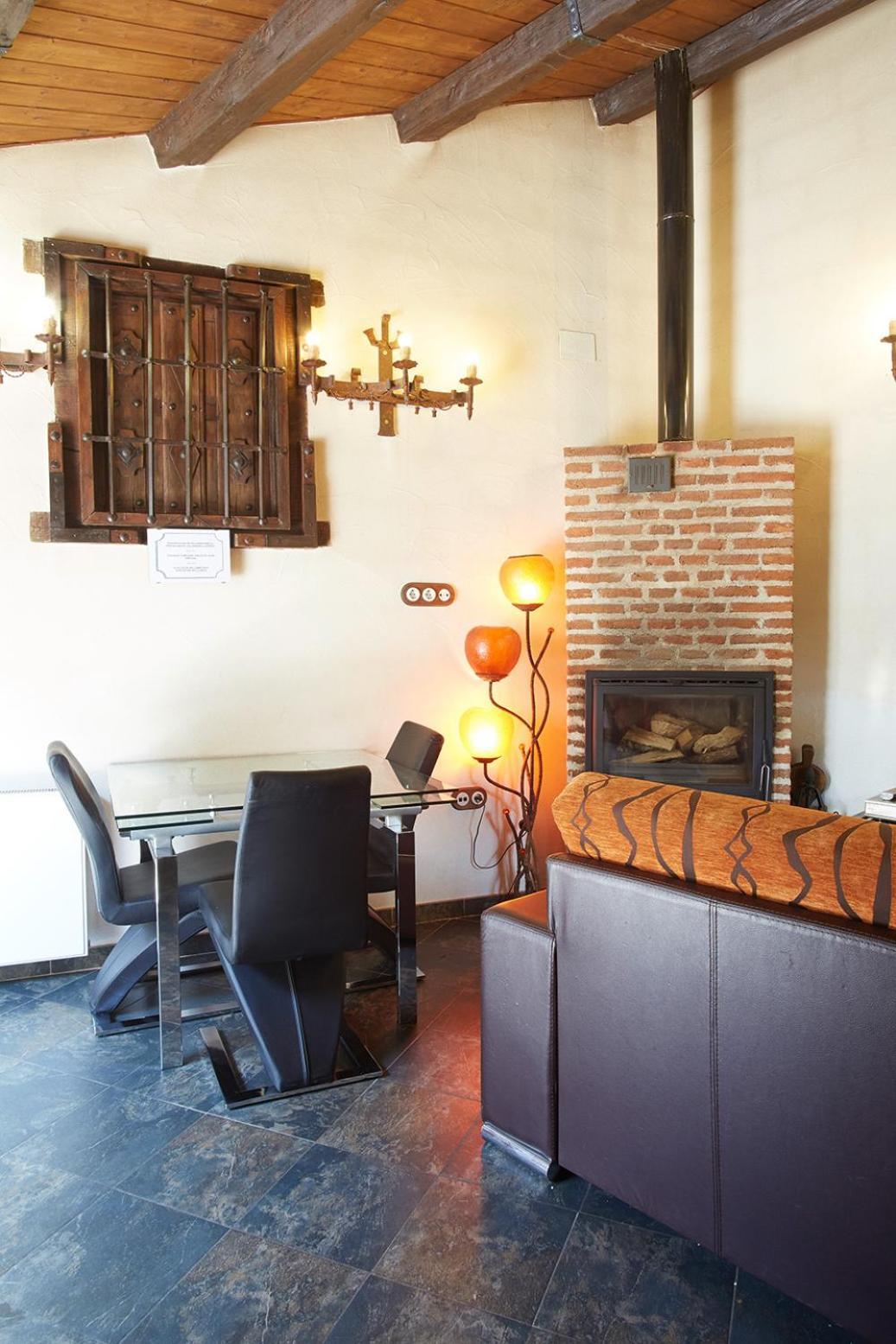 הוילה Ávila Casa De Cucu Navaluenga מראה חיצוני תמונה