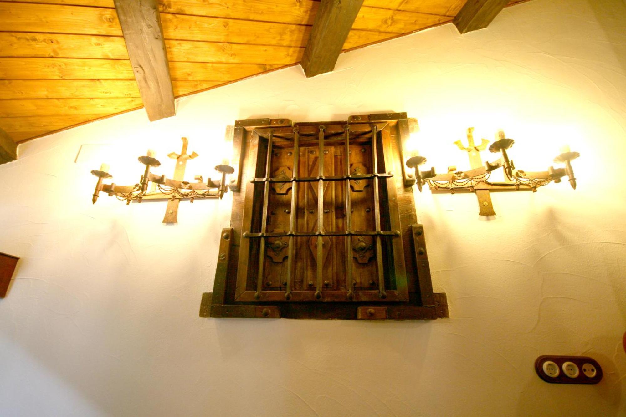 הוילה Ávila Casa De Cucu Navaluenga מראה חיצוני תמונה