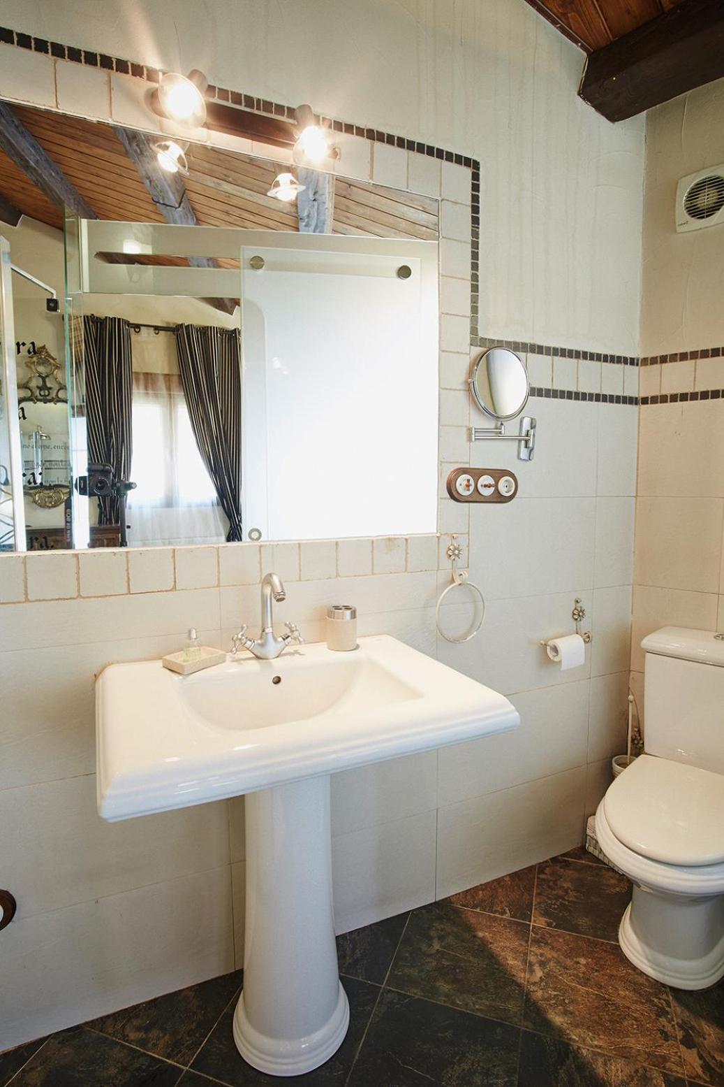 הוילה Ávila Casa De Cucu Navaluenga מראה חיצוני תמונה