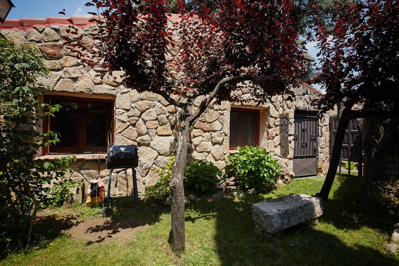 הוילה Ávila Casa De Cucu Navaluenga מראה חיצוני תמונה